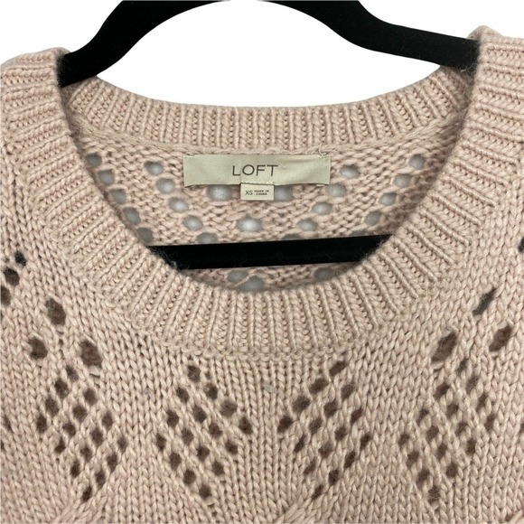 Ann Taylor LOFT Wool Blend Blush Pink Pointelle Knit Sweater Size X-Small - Picture 4 of 9